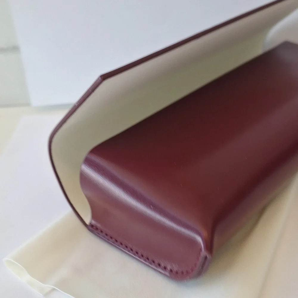 NEW Gucci small hardcase for sunglasses - Picture 3 of 3